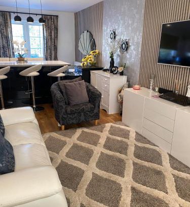 Inchmarlo House | Favour