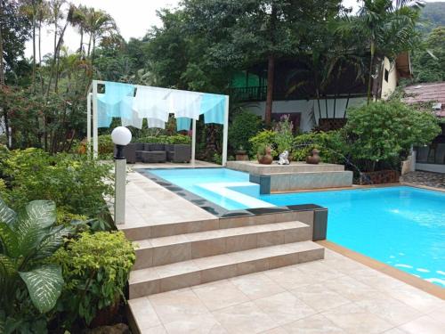 Bai Lan Resort | Faye Orchid Garden Resort