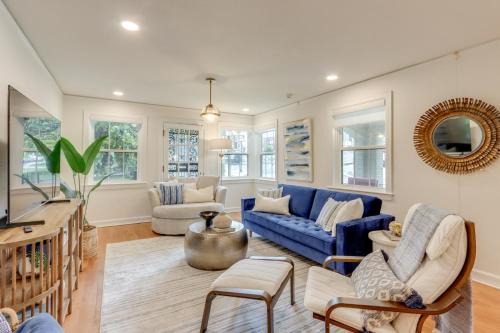 Fayetteville House | Fayetteville Home about 2 Blocks to Dickson Street!