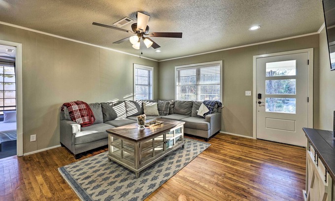 Fayetteville House | Fayetteville Vacation Rental - 2 Mi to Dtwn!