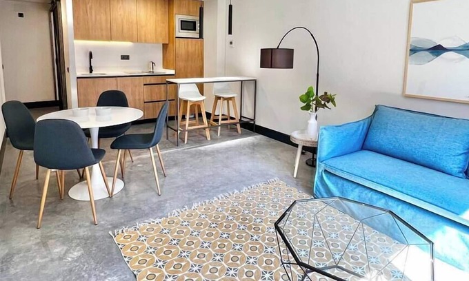 Almendrales Apartment | FD/ New luxury apartment