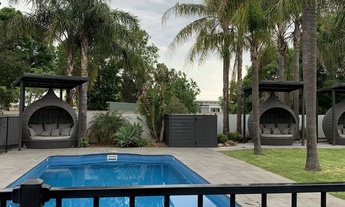 Corowa Hotel | Federation Motel Resort