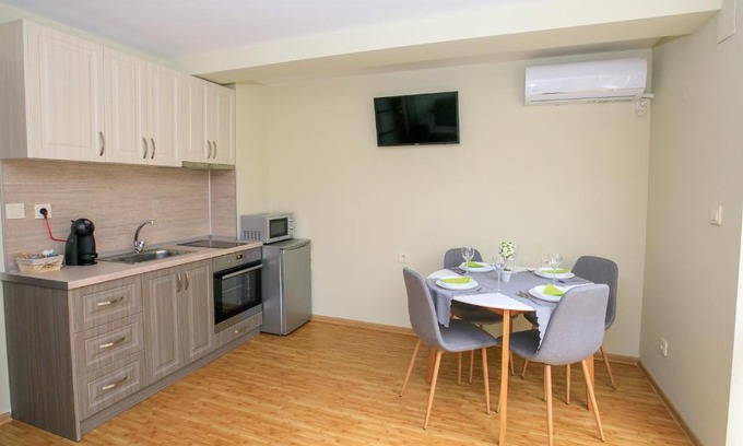 Sandanski Apartment | Feel at Home