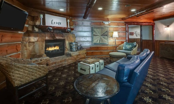 Peoria House | Feel at Home: Extended Cottages & Complimentary Breakfast | 3 Units
