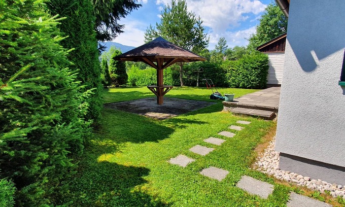 Bad Mitterndorf House | FeHs. SonnenAlm 177. 2-6 pers. 3 bedrooms, 2 baths. South ter. Garden, carport