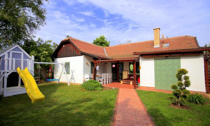 Tiszafured Apartment | Fekete Gólya XL