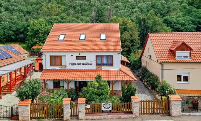 Egerszalok Apartment | Fekete Rigó Vendégház
