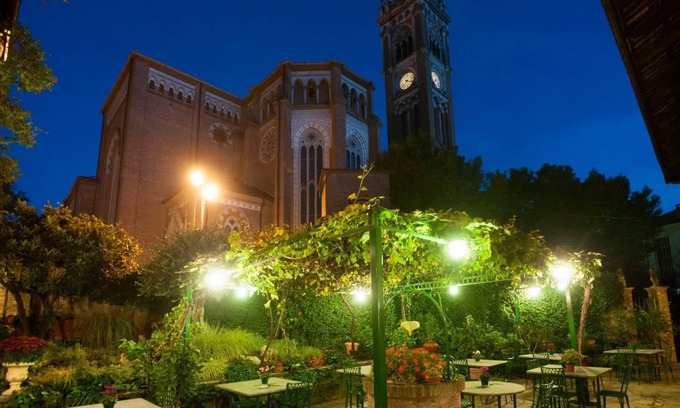 Monforte d'Alba Hotel | Felicin - Villa Stella