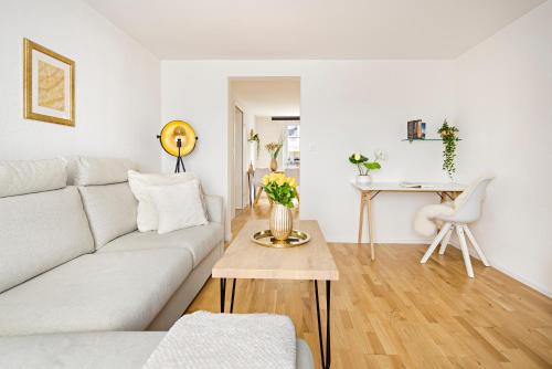 St. Gallen Apartment | Felsenstrasse Apartments by VISIMO - Elegant heritage building in a quiet neighbourhood