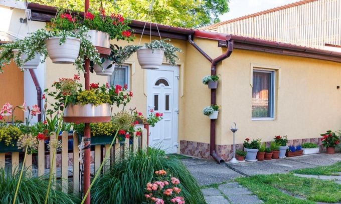 Balassagyarmat Apartment | Fenyvesi Vendégház