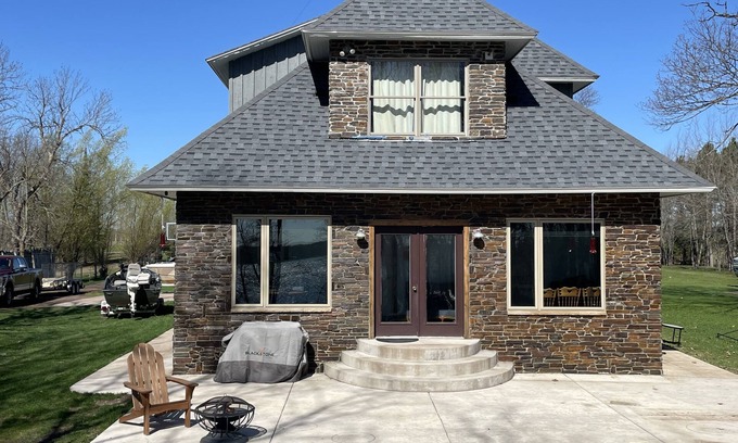 Kerrick House | Ferguson Farmhouses on Oak Lake with 176 feet of shoreline in Kerrick Minnesota.