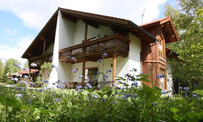 Habischried House | Ferienhäuser "In der Waldperle"