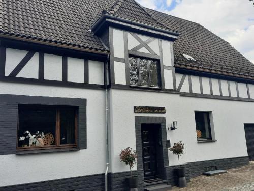 Deifeld House | Ferienhaus am Bach