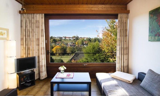 Bad Wuennenberg Apartment | Ferienhaus Blumenhain - Wohnung "Panoramablick"