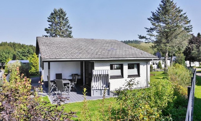 Usseln House | Ferienhaus Diemelquelle - mit eingezäuntem Garten
