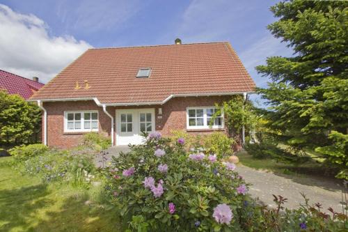 Neuendorf Apartment | Ferienhaus Gisela Gartenblick - Terrasse, Garten