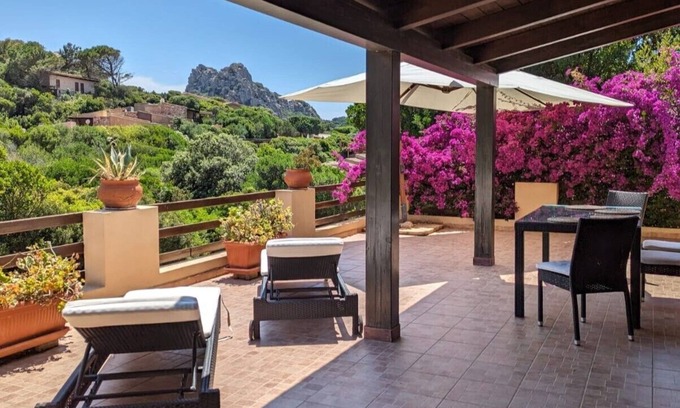 Costa Paradiso House | Ferienhaus in Ruhiger Lage mit Riesiger Terrasse mit 2 Schlaf- und 2 Badezimmern