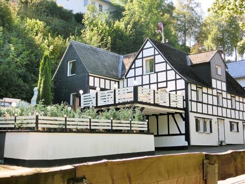 Oberkirchen Apartment | Ferienhaus in Sauerland nahe Winterberg Skifahren