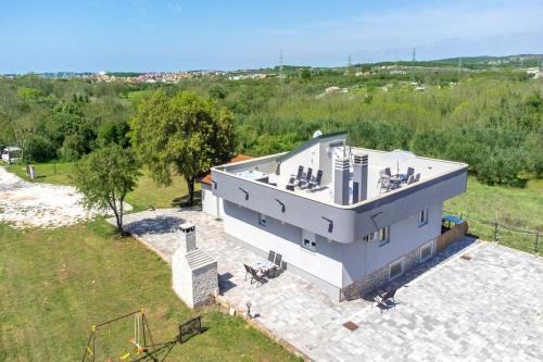 Pomer Villa | Ferienhaus Ivana mit Jacuzzi in Pula,Istrien
