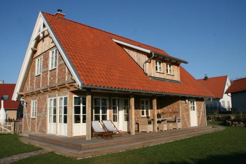 Rosenhagen House | Ferienhaus " Meerzeit " an der Ostsee, Sauna, Kamin, free W-LAN - SEASIDE -