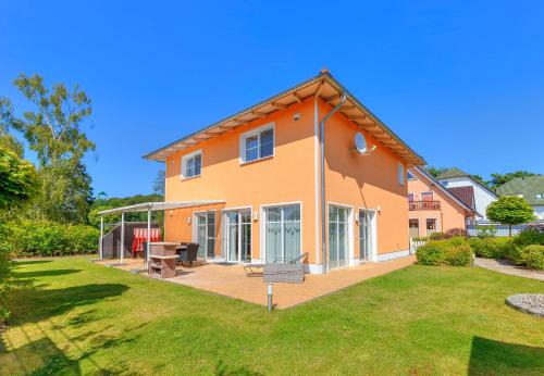 Koserow House | Ferienhaus Meinholdstraße mit eigener Sauna, Kamin, 4 Schlafzimmern ca 500m vom Ostseestrand