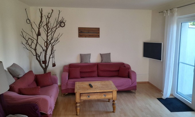 Brilon Apartment | Ferienhaus mit 180 qm, 3 Doppelzimmer, 1 Dreibettzimmer, 1 Wohn-/essbereich, max für 10 Personen
