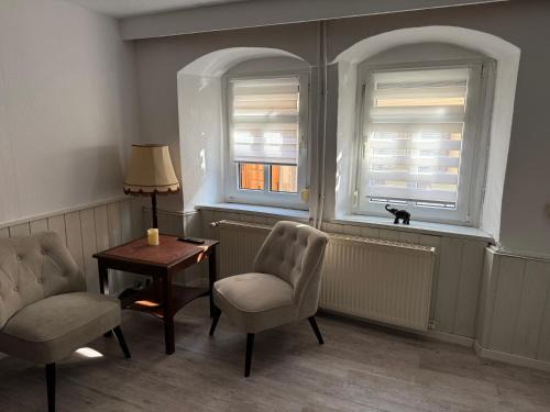 Freyburg Apartment | Ferienhaus mit Garten und Terrasse, zentral und ruhig