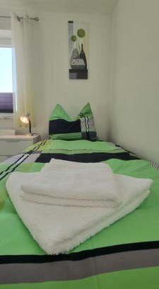 Hemmingstedt Hotel | Ferienhaus Ninua, 2 Schlafzimmer, Garten & Terrasse