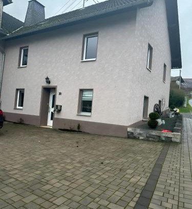 Kleinlangenfeld House | Ferienhaus Nosbers