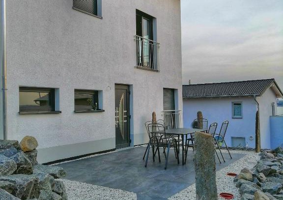 Rotha Apartment | Ferienhaus sonnenWIND am Hainer See