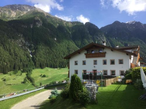Meiern House | Ferienhof - agritur Mairulrichhof
