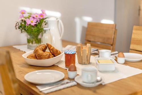 Wenkendorf Apartment | Ferienhof Marquardt Fewo Schwalbennest