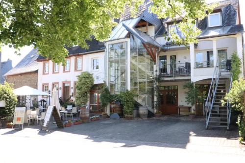 Burgen Apartment | Ferienweingut & Gutsrestaurant Becker
