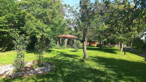 Sulzfeld Apartment | Ferienwohnung Margit
