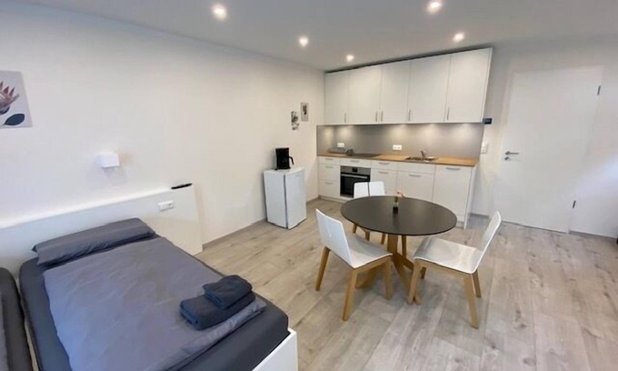 Monheim Apartment | Ferienwohnung 1a mit TV und Wlan