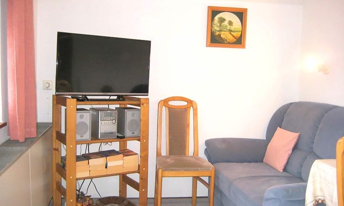 Anger Apartment | Ferienwohnung 32 m², 3 Sterne, Wohn-/Schlafraum, Küche, Dusche/WC, Balkon, Kabel-TV, WLAN, max. 2 Personen, max. 2 Hunde