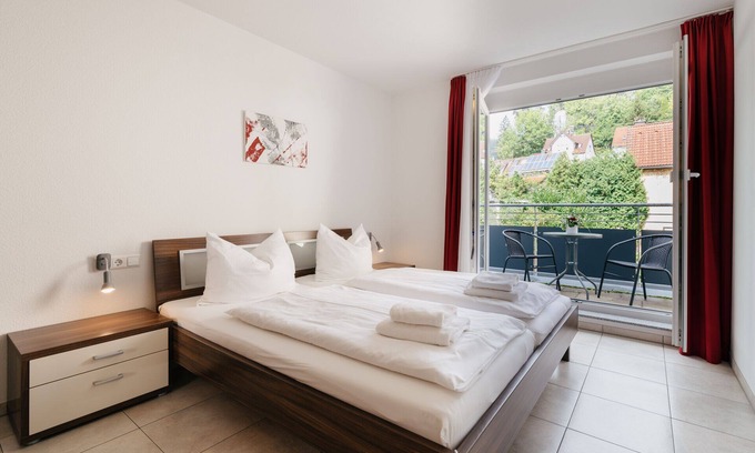 Bad Urach Apartment | Ferienwohnung 4, 55qm, 2 Schlafzimmer, max. 3 Personen