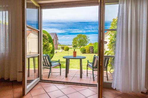 Mellenthin Apartment | Ferienwohnung Achterwasser mit Terrasse