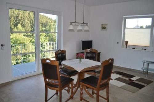 Gleidorf Apartment | Ferienwohnung Am Waldesrand