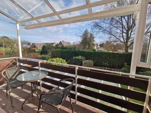 Westerstede Apartment | Ferienwohnung Ammerland-Blüte