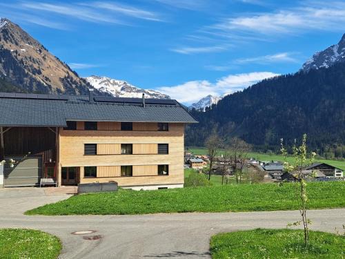 Schoppernau House | Ferienwohnung BergTraum