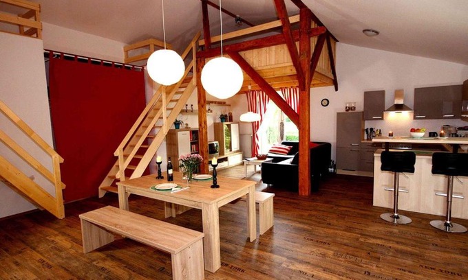 Burg Apartment | Ferienwohnung Bornhöft