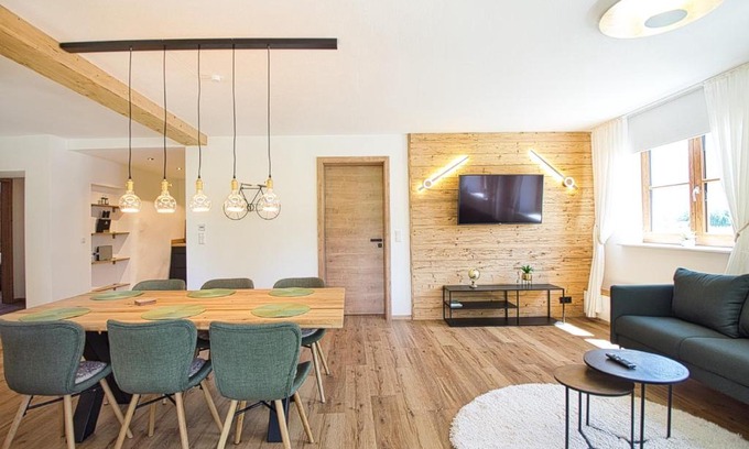 Oberschonau Apartment | Ferienwohnung Hochkalterblick