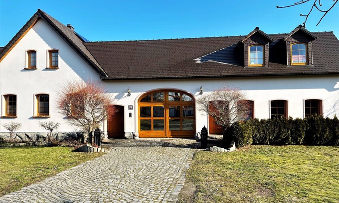 Hoyerswerda Apartment | Ferienwohnung Dorfaue Zeißig