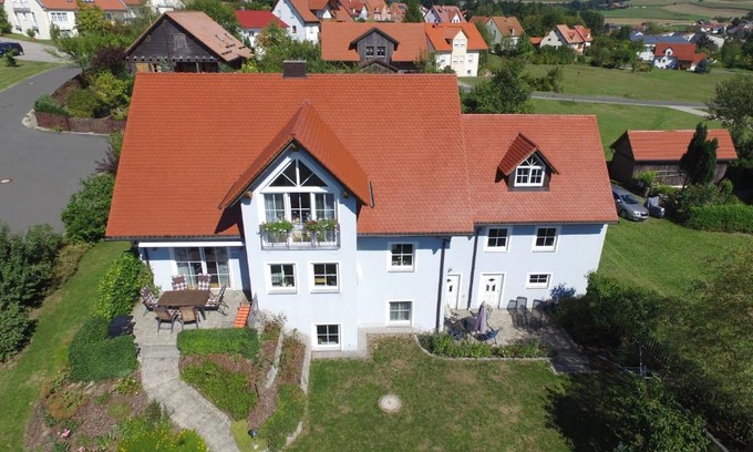 Neualbenreuth Apartment | Ferienwohnung Familie Fellner