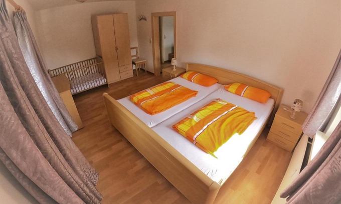 Kahnsdorf Apartment | Ferienwohnung Haubner