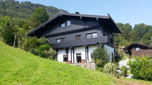 Schneefelden Apartment | Ferienwohnung Hergesell