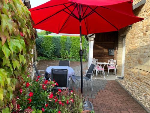 Herdecke Apartment | Ferienwohnung im Grünen mit Terrasse WF