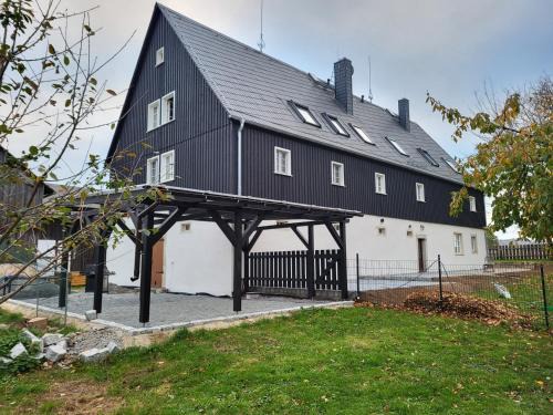 Bischofswerda Apartment | Ferienwohnung im sanierten Denkmal max 3 Personen FeWo1