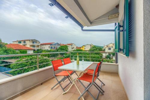 Pirovac Apartment | Ferienwohnung in Pirovac mit Terrasse, Klimaanlage, W-LAN (4925-4)